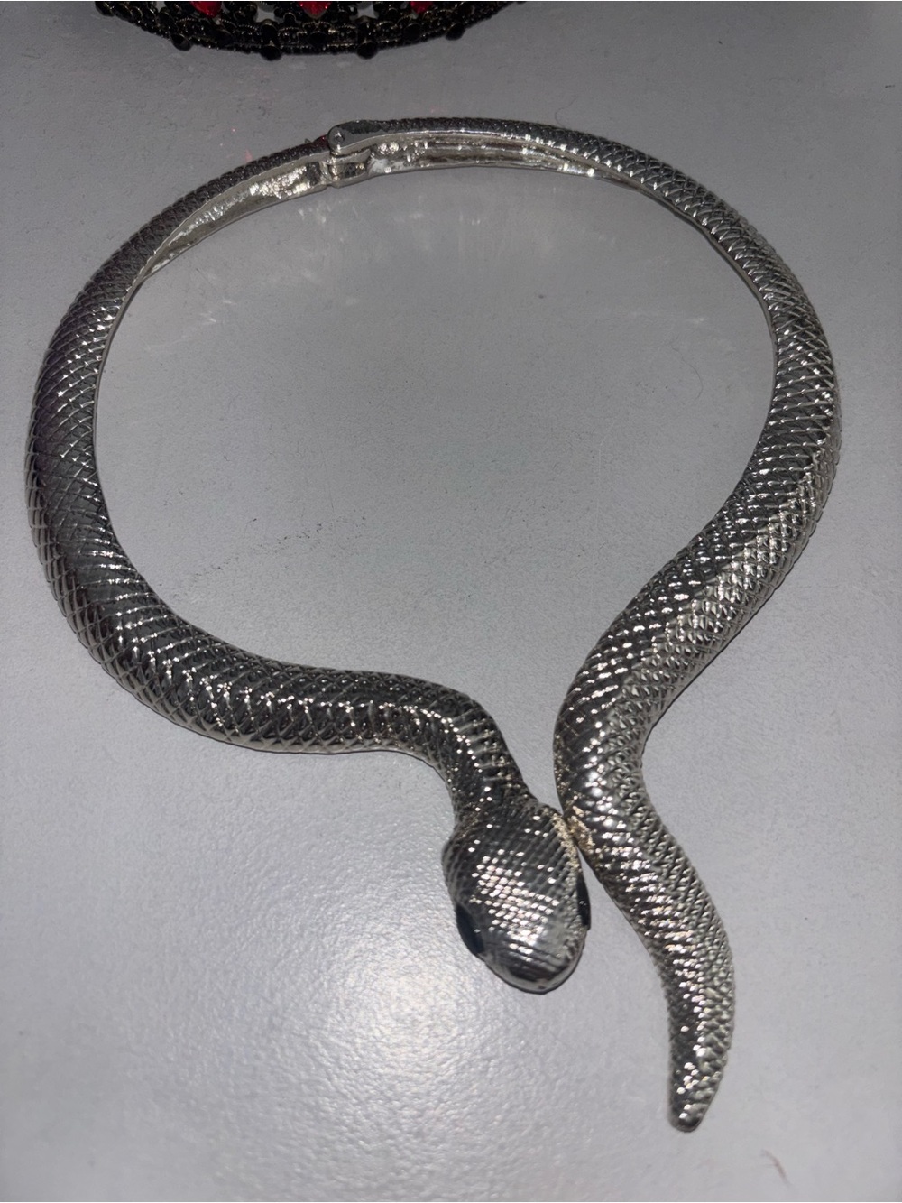 Snake necklace choker